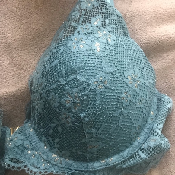 Victoria’s Secret Love Cloud lace uplift demi bra size 36D - Picture 6 of 6